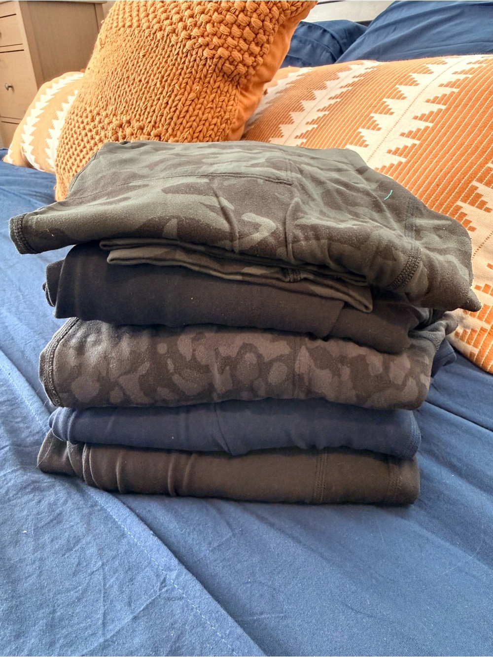 Lot of Lululemon Align Jogger Crop *23" Sz 6